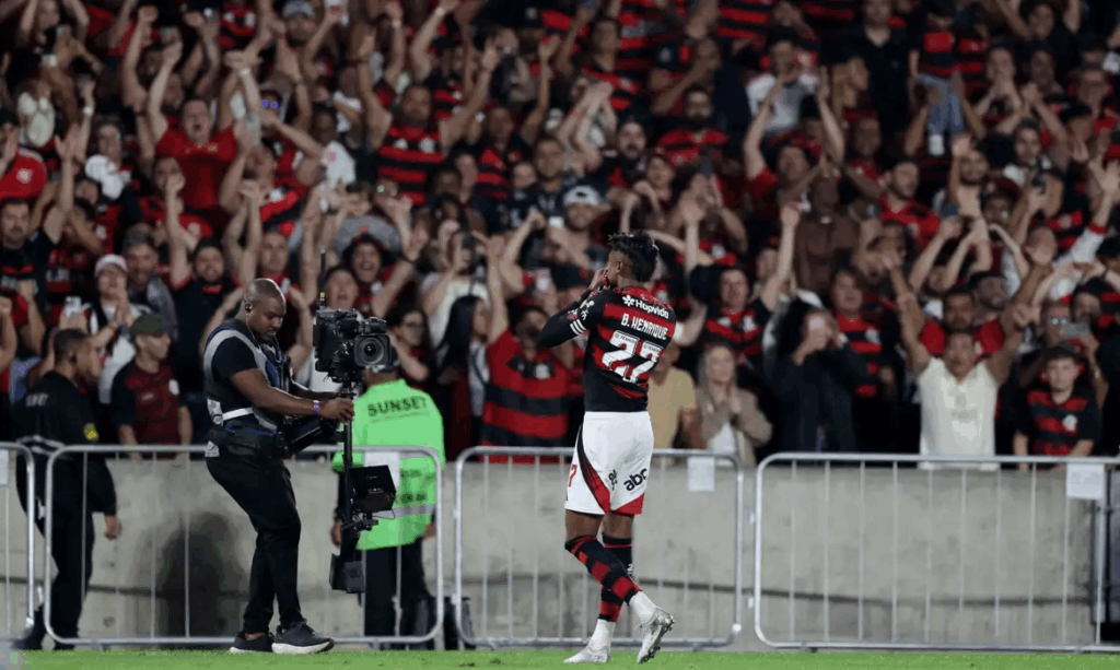 Esporte fla vence e abre vantagem sobre inter nas oitavas da libertadores